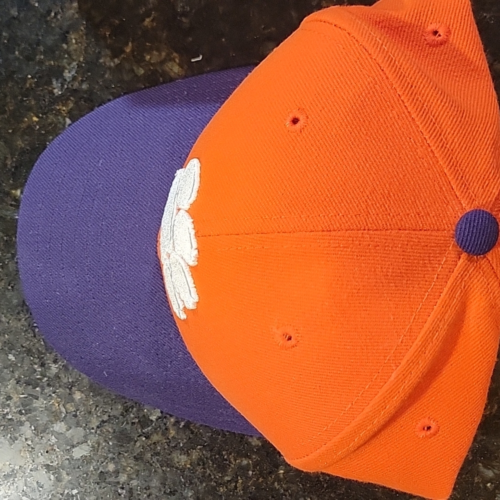 Clemson cap - Picture 3 of 4